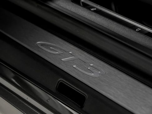 Used 2022 Porsche 911 GT3 image 28