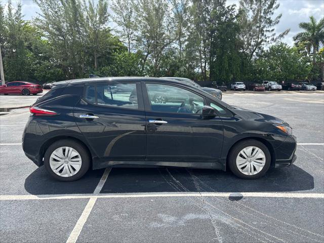 Used 2025 Nissan Leaf S FWD image 7