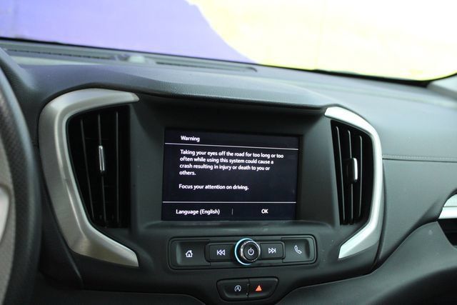 Used 2024 GMC Terrain SLE w/ LPO, Floor Liner Package FWD image 19
