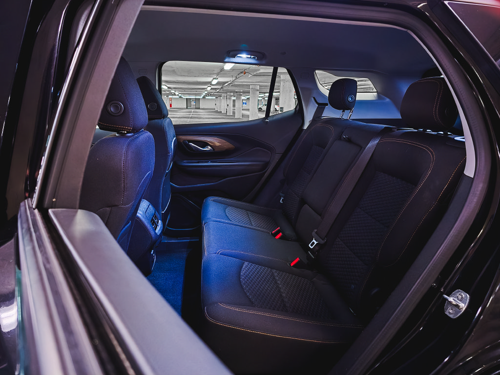 Used 2020 GMC Terrain SLE FWD image 21
