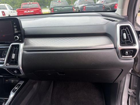 Used 2023 Kia Sorento SX AWD/4WD image 20