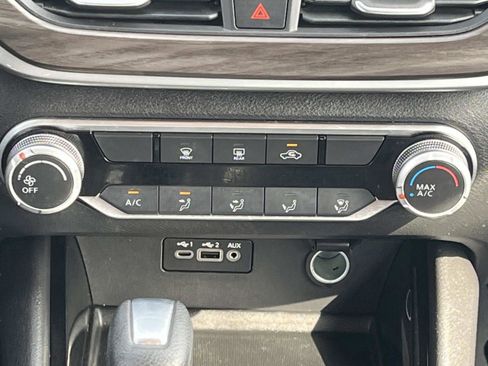 Used 2024 Nissan Altima 2.5 SV image 15