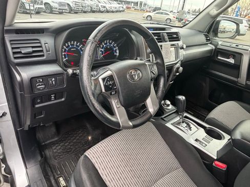 Used 2016 Toyota 4Runner SR5 image 13