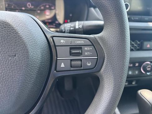 Used 2023 Honda Accord EX image 16