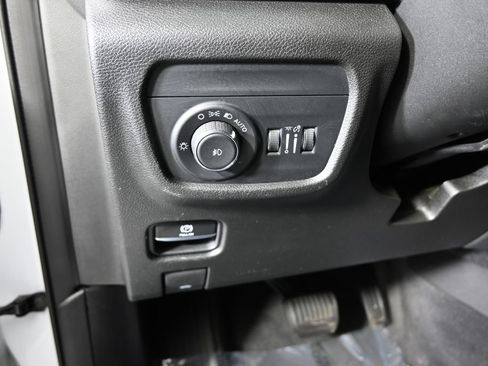 Used 2021 Jeep Grand Cherokee L Limited AWD/4WD image 25