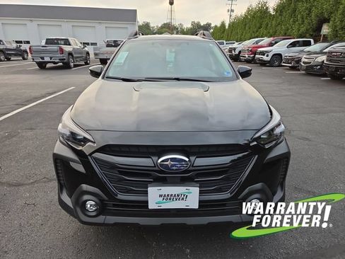 Used 2025 Subaru Outback Onyx Edition AWD/4WD image 2