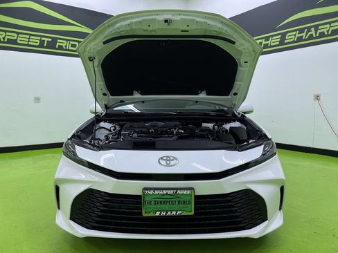 Used 2025 Toyota Camry LE FWD image 4