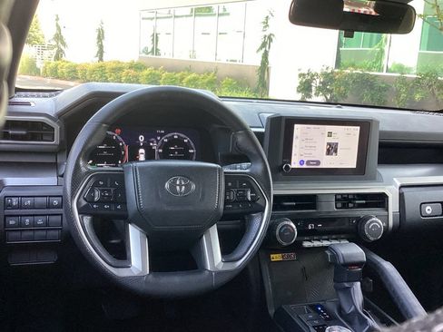 Certified 2025 Toyota 4Runner TRD Off-Road AWD/4WD image 12