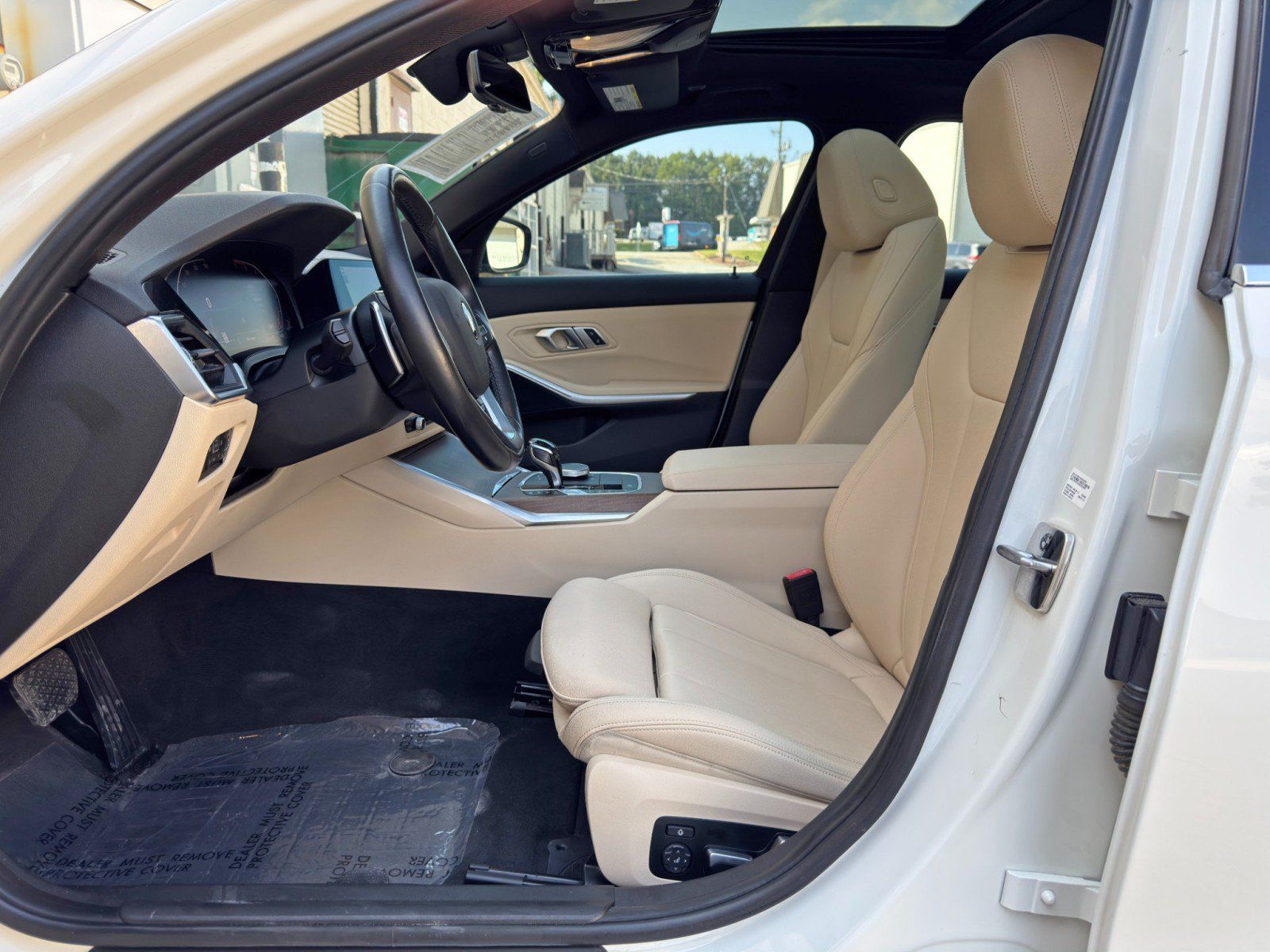 Used 2021 BMW 330i Sedan w/ Convenience Package RWD image 15