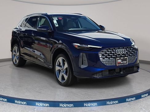 Used 2025 Audi Q5 Premium Plus w/ Premium Plus AWD/4WD image 4