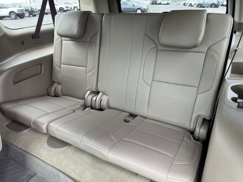 Used 2017 Chevrolet Suburban Premier AWD/4WD image 20