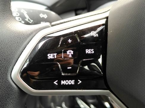 Used 2023 Volkswagen ID.4 Pro RWD image 36