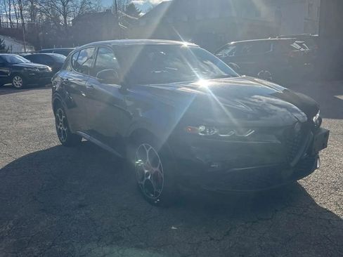 Used 2024 Alfa Romeo Tonale Veloce w/ Active Assist Package AWD/4WD image 4