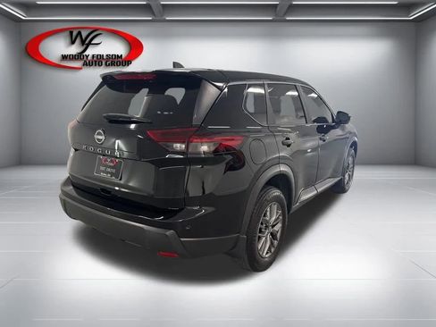 Used 2024 Nissan Rogue S FWD image 6