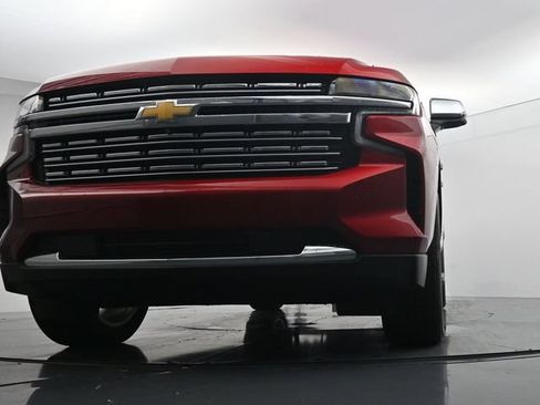 Used 2024 Chevrolet Tahoe Premier AWD/4WD image 36