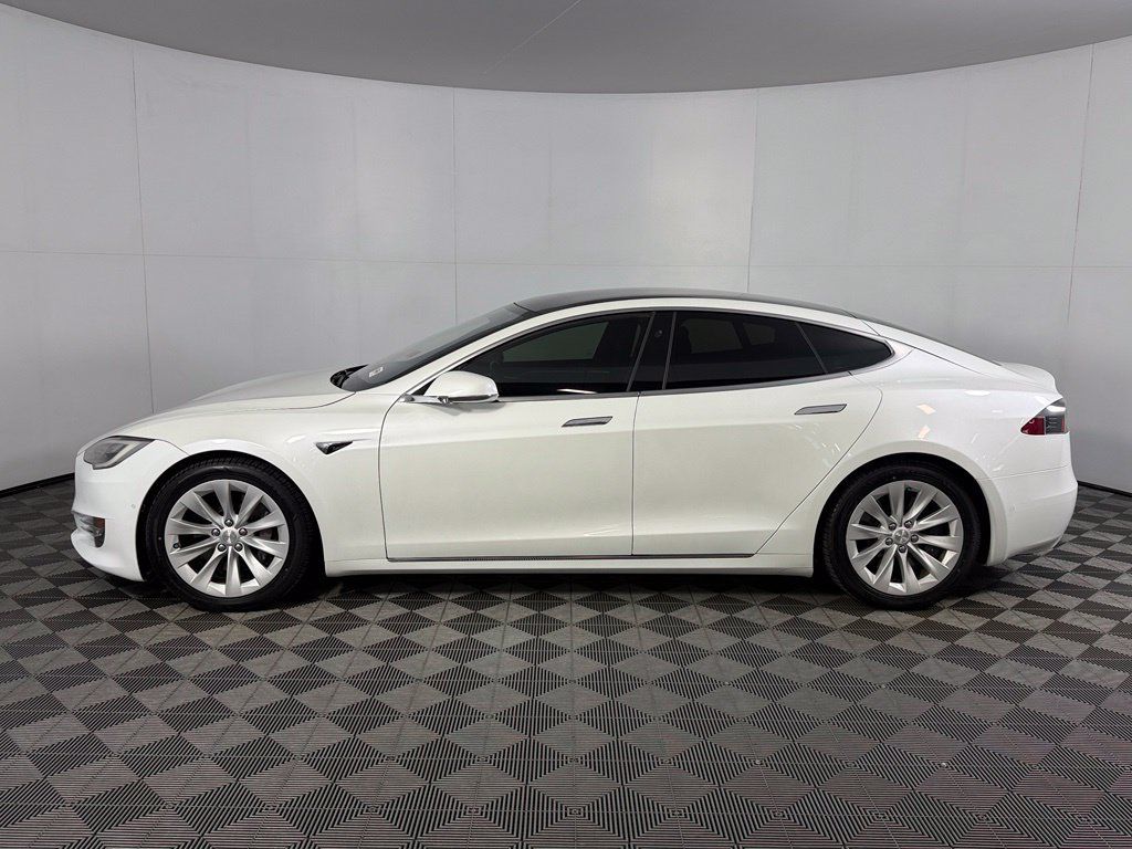 Used 2020 Tesla Model S Long Range AWD/4WD image 8
