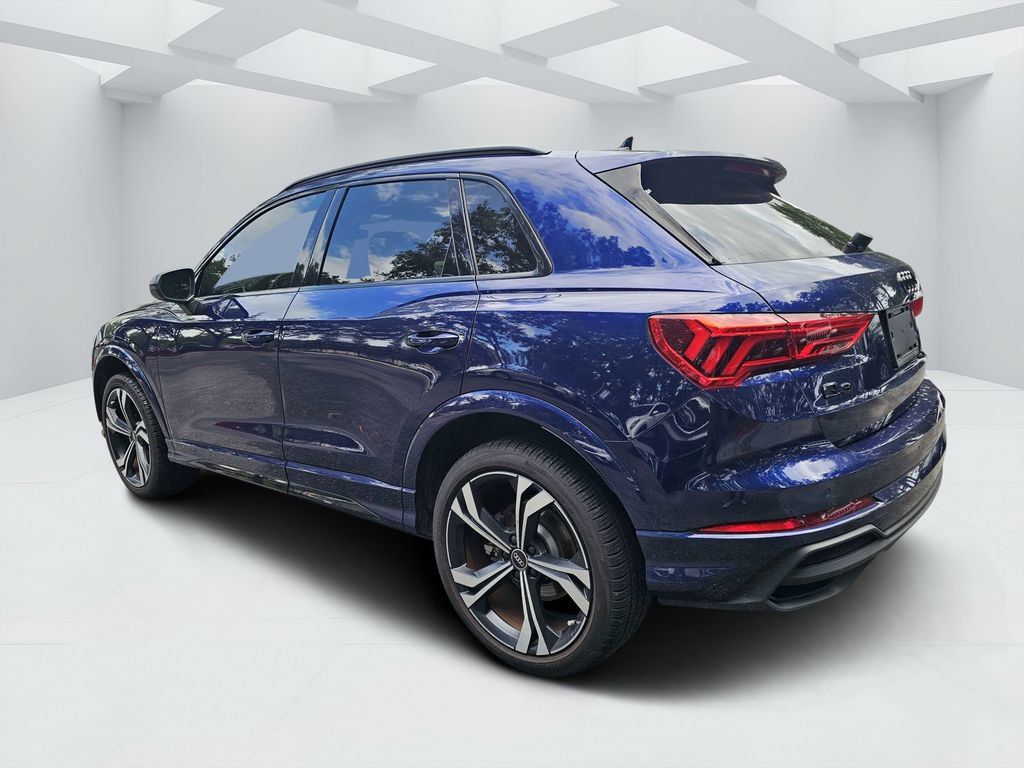 Used 2023 Audi Q3 2.0T Premium Plus w/ Premium Plus Package AWD/4WD image 4
