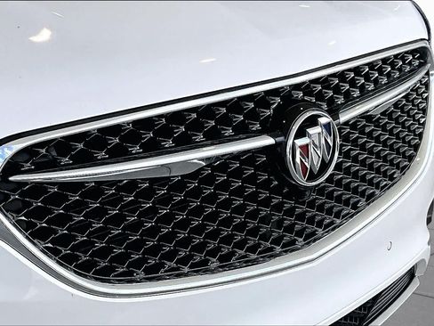 Used 2019 Buick Enclave Avenir w/ Avenir Technology Package AWD/4WD image 29