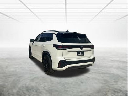 New 2026 Volkswagen Tiguan SE R-Line AWD/4WD image 3