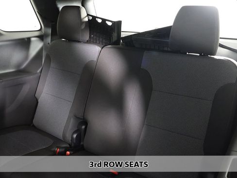 Used 2024 Chevrolet Traverse LT image 6