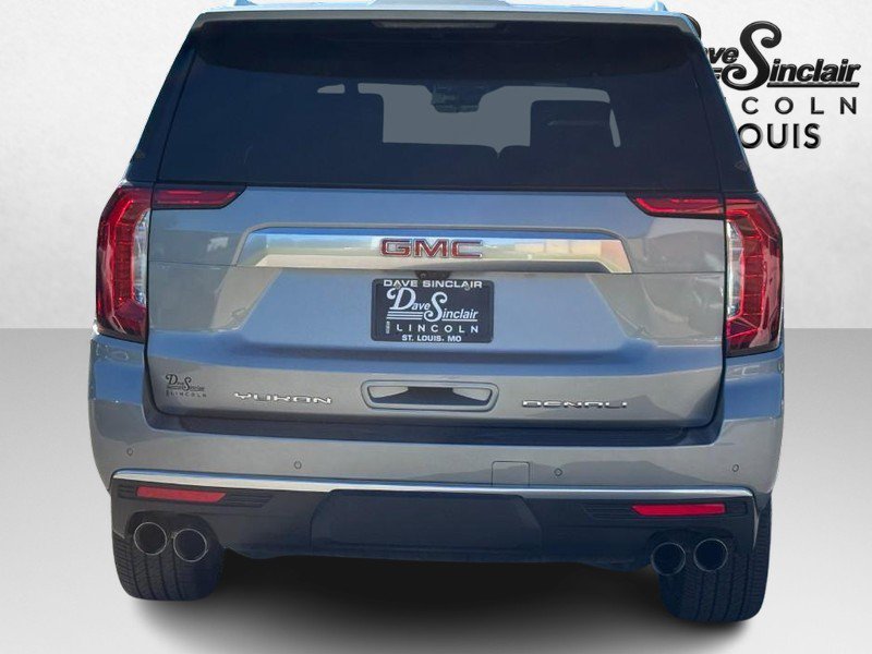 Used 2024 GMC Yukon XL Denali w/ Advanced Technology Package AWD/4WD image 4