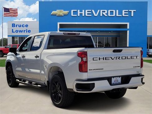 New 2026 Chevrolet Silverado 1500 Custom image 3
