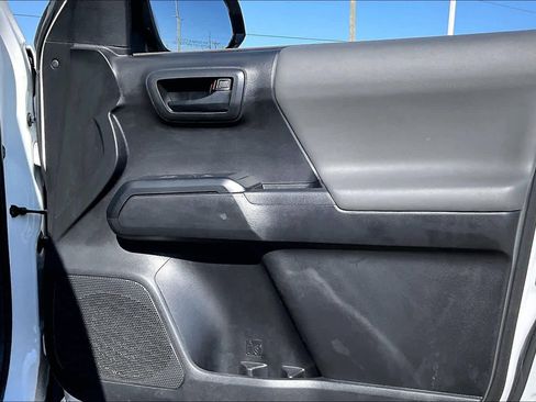 Used 2023 Toyota Tacoma SR image 23