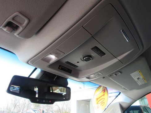 Used 2017 Chevrolet Tahoe LT image 19