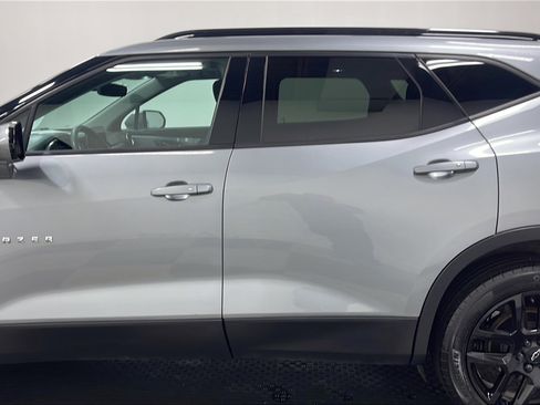 Used 2023 Chevrolet Blazer LT w/ Convenience Package FWD image 13