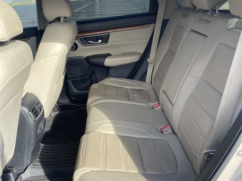 Used 2017 Honda CR-V Touring image 9