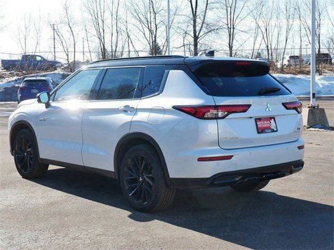 Used 2025 Mitsubishi Outlander SEL Black Edition image 5