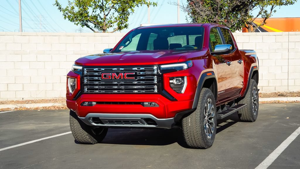 New 2026 GMC Canyon Denali AWD/4WD image 2