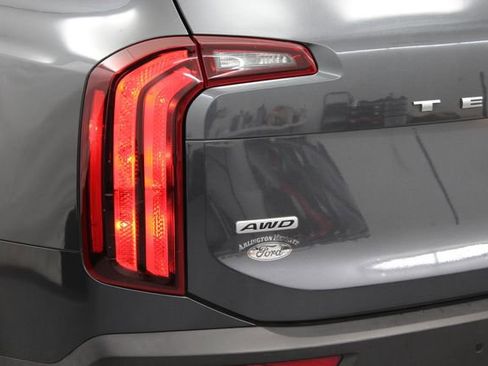 Used 2022 Kia Telluride LX AWD/4WD image 8