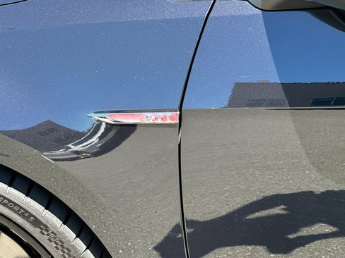 Used 2018 Volkswagen GTI SE FWD image 26