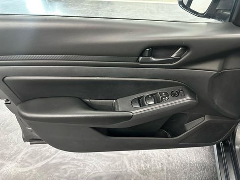 Used 2023 Nissan Altima 2.5 S FWD image 8