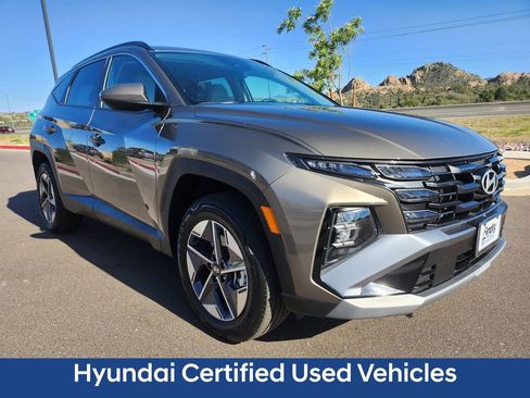 Used 2025 Hyundai Tucson SEL AWD/4WD image 3