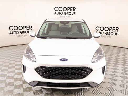 Used 2021 Ford Escape SE image 8