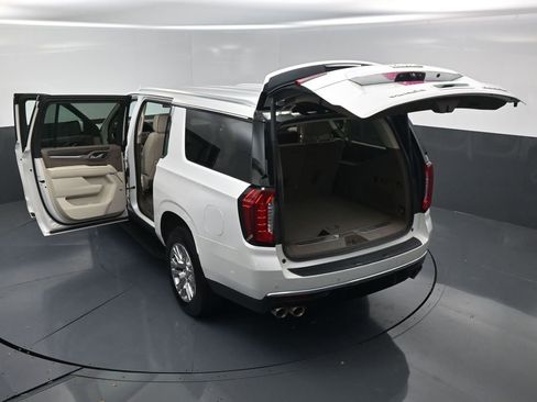 Used 2022 GMC Yukon XL Denali AWD/4WD image 22
