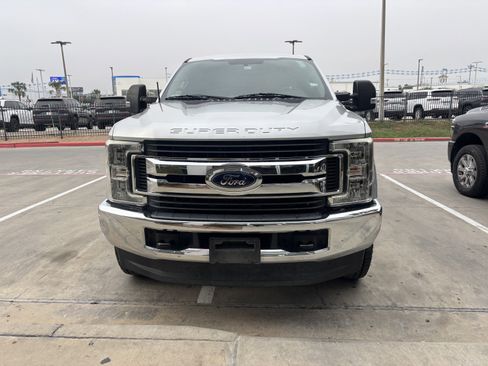 Used 2017 Ford F250 XL w/ STX Appearance Package image 3