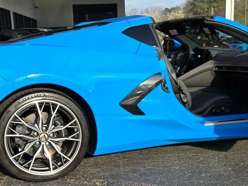 Used 2024 Chevrolet Corvette Stingray Premium Cpe w/ Battery Protection Package image 17