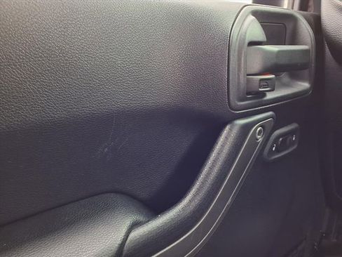 Used 2016 Jeep Wrangler Unlimited Sport w/ Power Convenience Group image 15