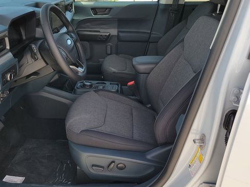 New 2025 Ford Maverick XLT w/ XLT Luxury Package image 6