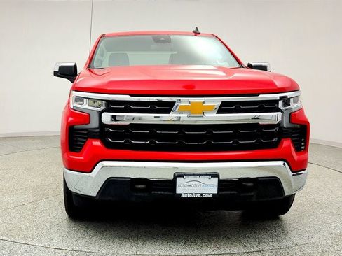 Used 2023 Chevrolet Silverado 1500 LT AWD/4WD image 2