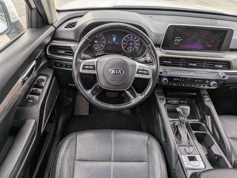 Used 2021 Kia Telluride EX w/ EX Premium Package image 15
