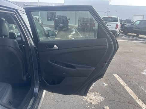 Used 2019 Hyundai Tucson Ultimate w/ Cargo Package image 40