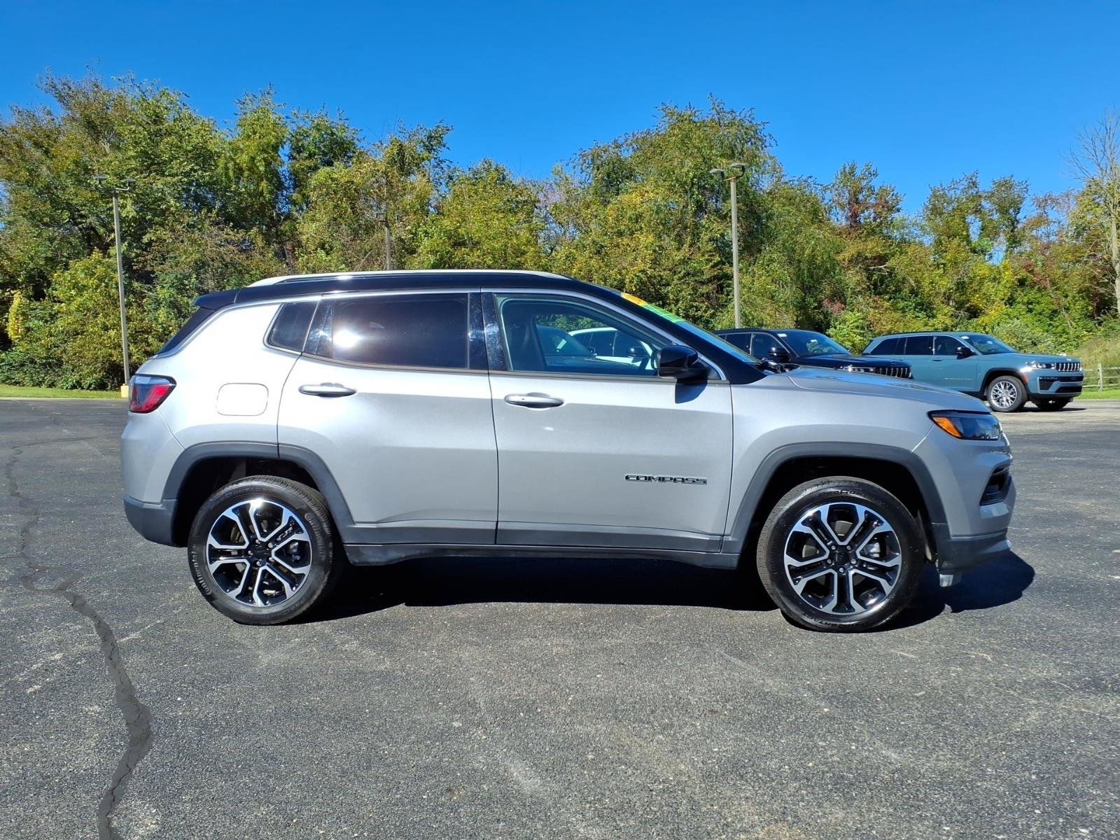 Certified 2022 Jeep Compass Limited AWD/4WD image 8