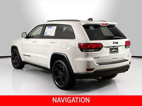 Used 2018 Jeep Grand Cherokee Laredo image 9