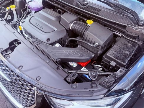 New 2025 Chrysler Pacifica Select FWD image 20