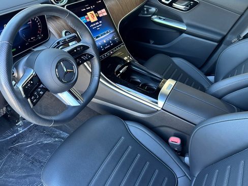 Certified 2025 Mercedes-Benz GLC 350e 4MATIC image 4