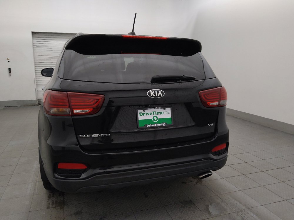 Used 2019 Kia Sorento S FWD image 6